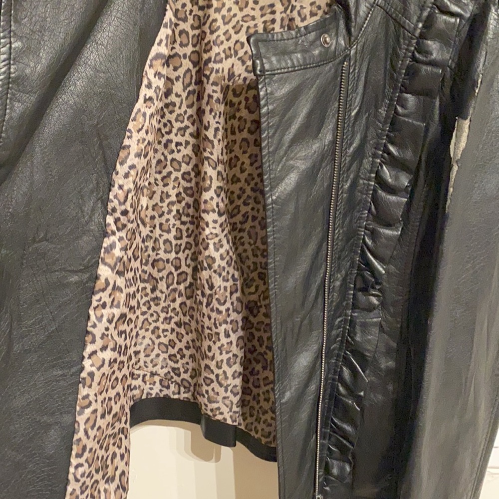 Black Jacket - Picture 8 of 8